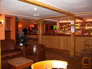 Imagen del bar/restaurante del Hotel The Potters Arms. Foto 3