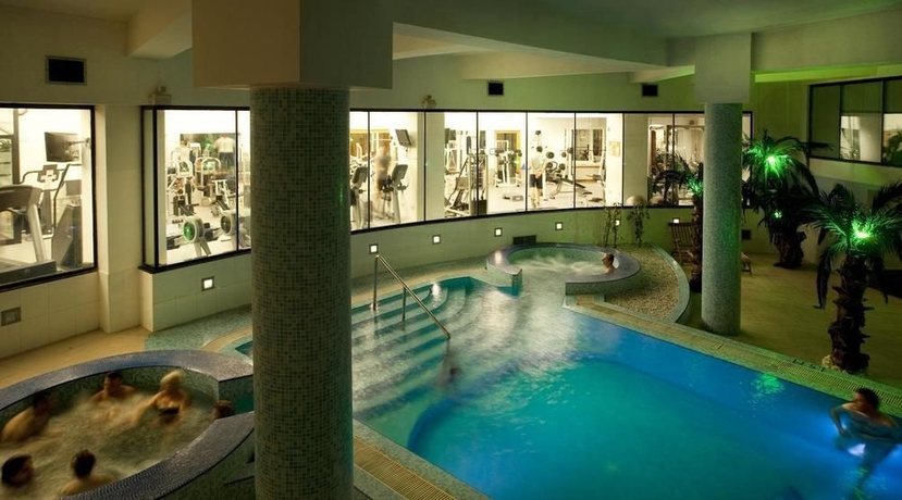 Imagen de la piscina del Hotel The Preluna. Foto 15