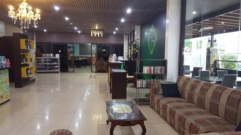 Imagen de los interiores del Hotel The Premiere Business. Foto 13