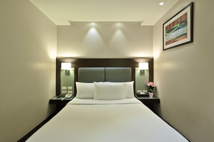 Imagen de la habitación del Hotel The Prestige Nana. Foto 9