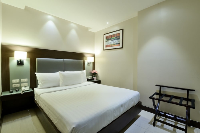 Imagen de la habitación del Hotel The Prestige Nana. Foto 10