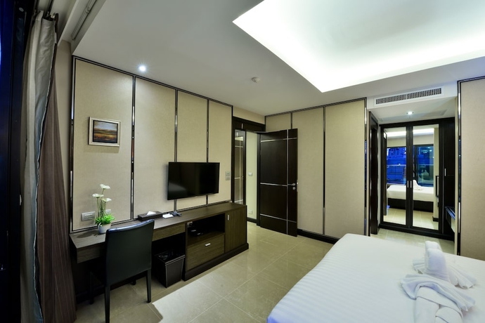 Imagen de la habitación del Hotel The Prestige Nana. Foto 11