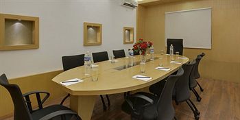 Imagen de los interiores del Hotel The Pride Chennai. Foto 14