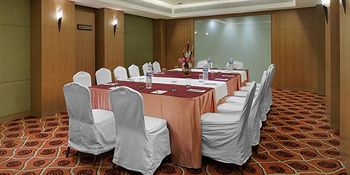 Imagen de los interiores del Hotel The Pride Chennai. Foto 15