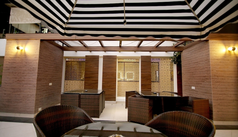 Imagen de los interiores del Hotel The Prime Balaji Deluxe @ New Delhi Railway Station. Foto 19