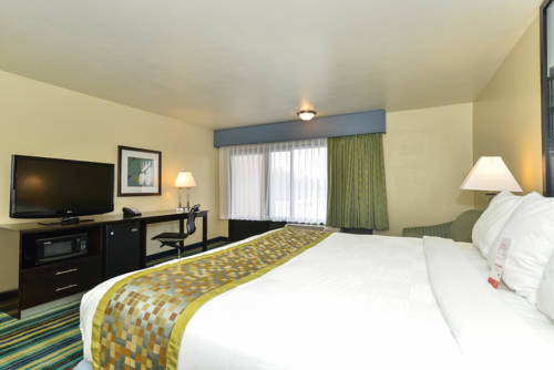 Imagen de la habitación del Hotel The Prime Suites, Vallejo - Napa Valley and Six Flags Discovery Kingdom. Foto 9