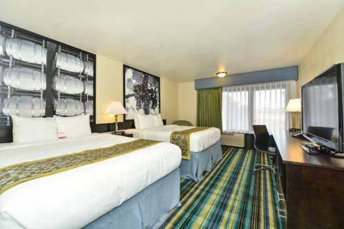 Imagen de la habitación del Hotel The Prime Suites, Vallejo - Napa Valley and Six Flags Discovery Kingdom. Foto 11