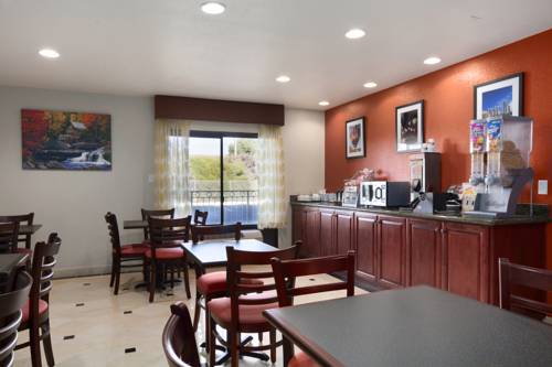 Imagen de la habitación del Hotel The Prime Suites, Vallejo - Napa Valley and Six Flags Discovery Kingdom. Foto 16