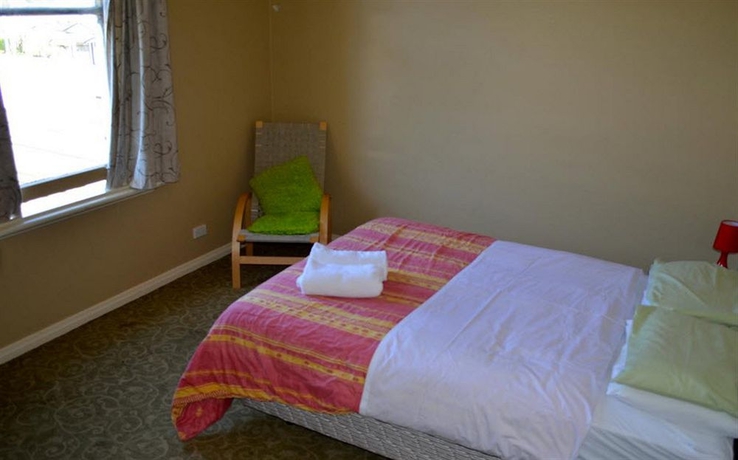 Imagen de la habitación del Hotel The Prince Albert Backpackers and Bar. Foto 5