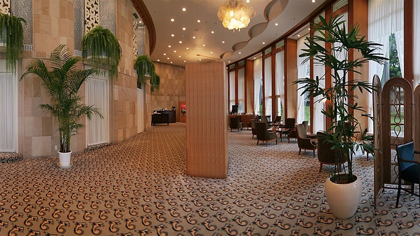 Imagen del bar/restaurante del Hotel The Prince Hakone Lake Ashinoko. Foto 2