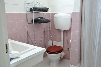 Imagen de la habitación del Hotel The Prince Mark Motor Inn. Foto 7