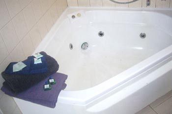 Imagen de la habitación del Hotel The Prince Mark Motor Inn. Foto 9