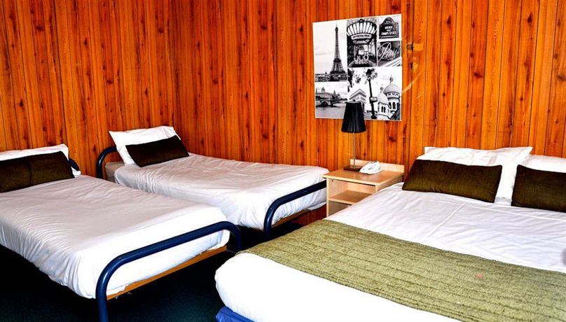 Imagen de los interiores del Hotel The Prince Mark Motor Inn. Foto 16