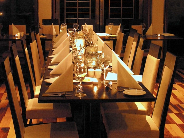 Imagen del bar/restaurante del Hotel The Prince Of Wales. Foto 10