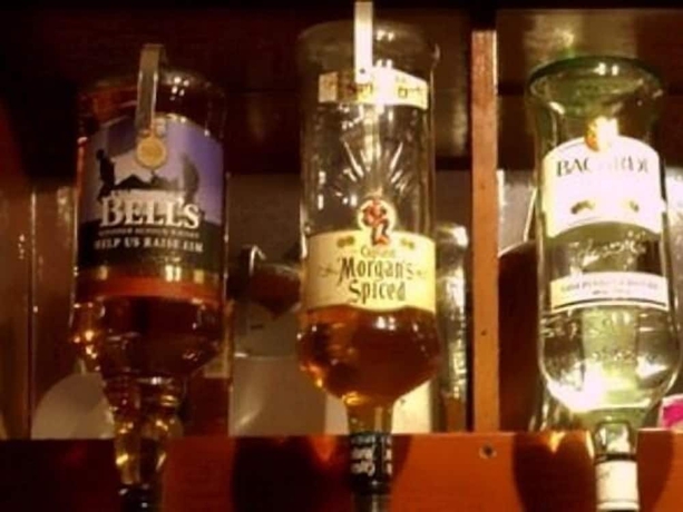 Imagen del bar/restaurante del Hotel The Prince Regent. Foto 7