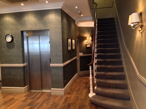 Imagen de los interiores del Hotel The Princes Square. Foto 13