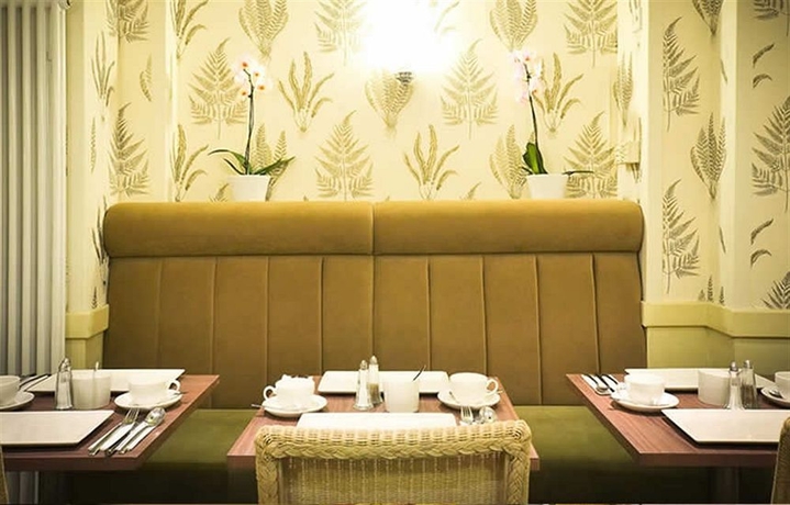 Imagen del bar/restaurante del Hotel The Princes Square. Foto 2