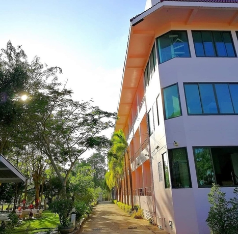 Imagen de los exteriores del Hotel The Princess Beach Resort. Foto 17