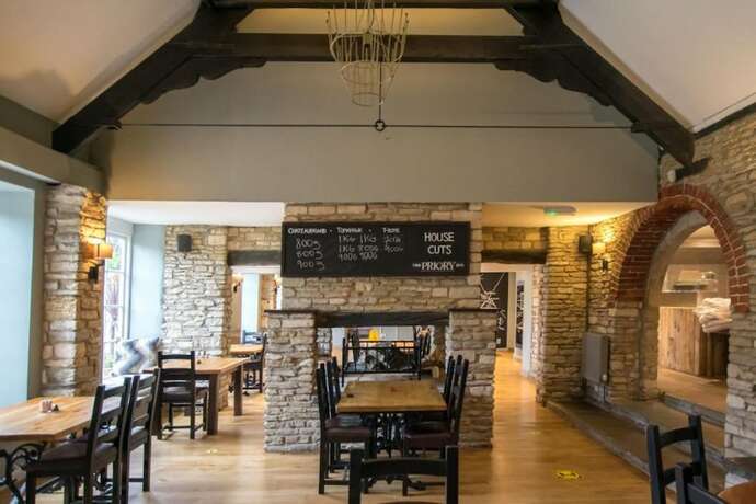 Imagen general del Hotel The Priory Inn. Foto 3