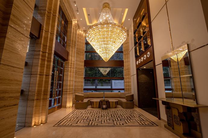 Imagen de los interiores del Hotel The Pristine Kanpur. Foto 17
