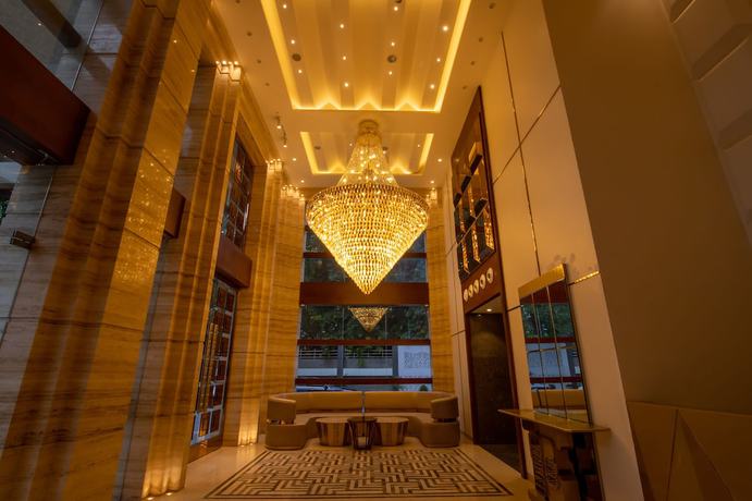 Imagen de los interiores del Hotel The Pristine Kanpur. Foto 18