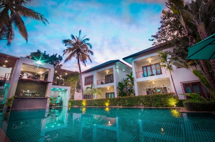 Imagen de la piscina del Hotel The Privilege Boutique. Foto 19