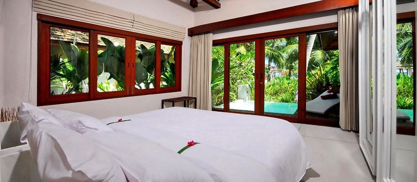 Imagen de la habitación del Hotel The Privilege Ezra Beach Club. Foto 7