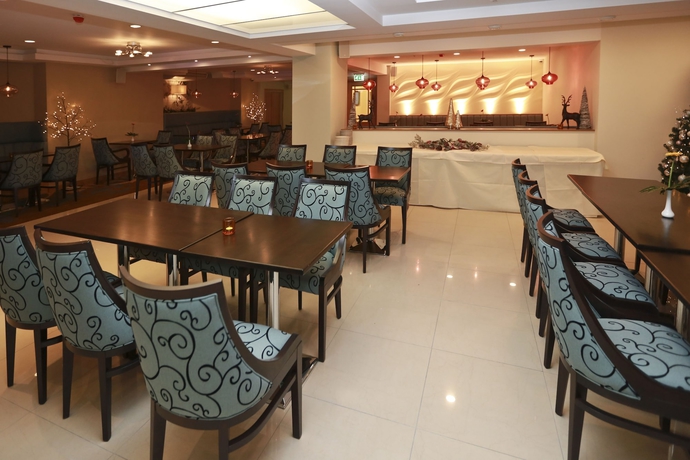 Imagen del bar/restaurante del Hotel The Prom. Foto 3
