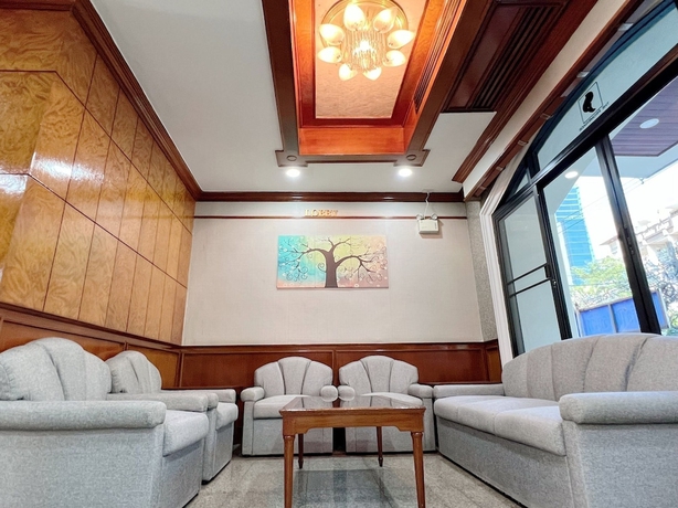 Imagen de los interiores del Hotel The Promenade. Foto 14