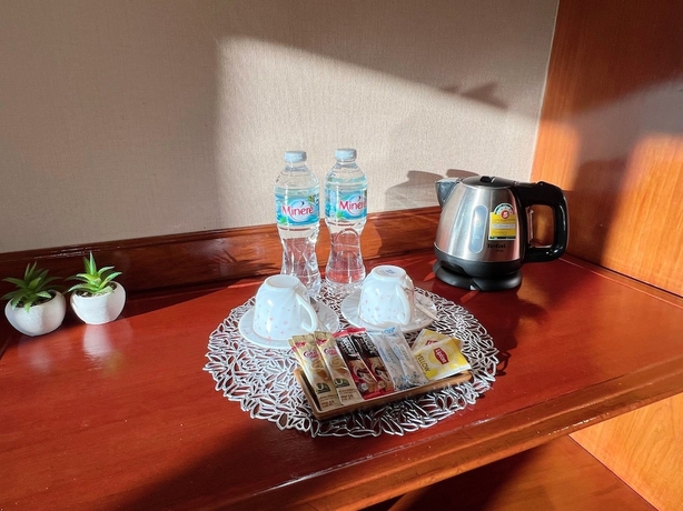 Imagen de la habitación del Hotel The Promenade. Foto 11