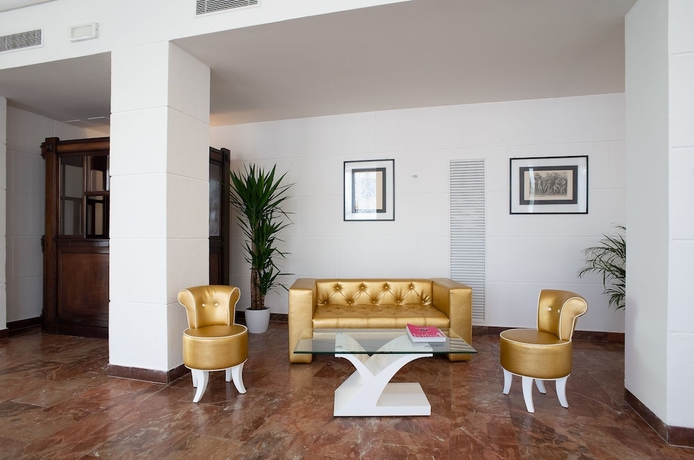 Imagen del bar/restaurante del Hotel The Promenade Luxury Wellness. Foto 3
