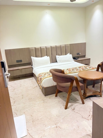 Imagen de la habitación del Hotel The Prominence Premium and Banquet. Foto 11