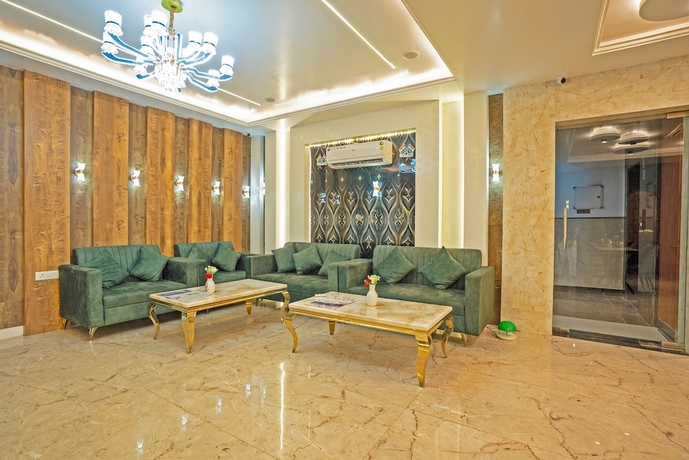 Imagen de los interiores del Hotel The Prominence Restaurant and Bar. Foto 14
