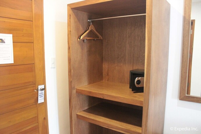 Imagen de la habitación del Hotel The Pub, Subic. Foto 21