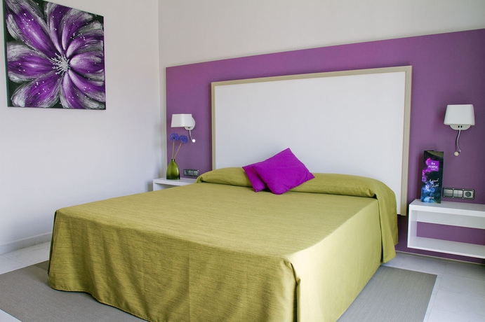 Imagen de la habitación del Hotel The Purple By Ibiza Feeling - Adults Only. Foto 12