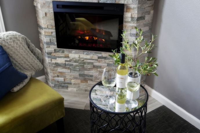 Imagen de la habitación del Hotel The Purple Orchid Wine Country Resort and Spa. Foto 3