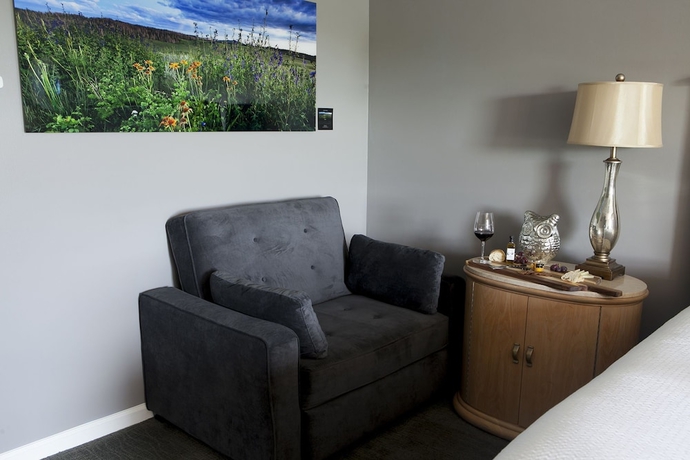 Imagen de la habitación del Hotel The Purple Orchid Wine Country Resort and Spa. Foto 5