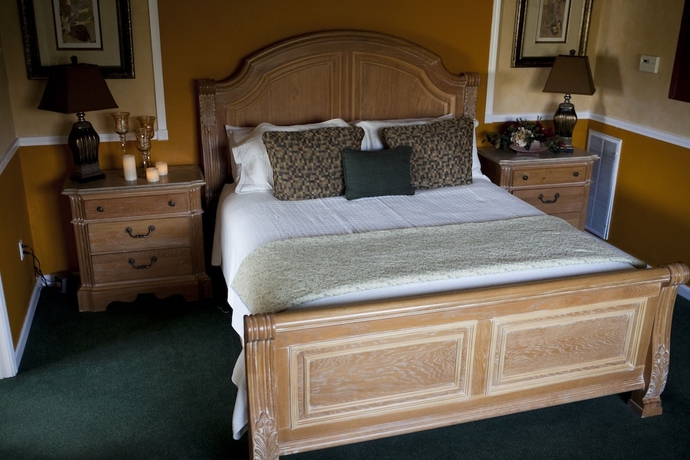 Imagen de la habitación del Hotel The Purple Orchid Wine Country Resort and Spa. Foto 10