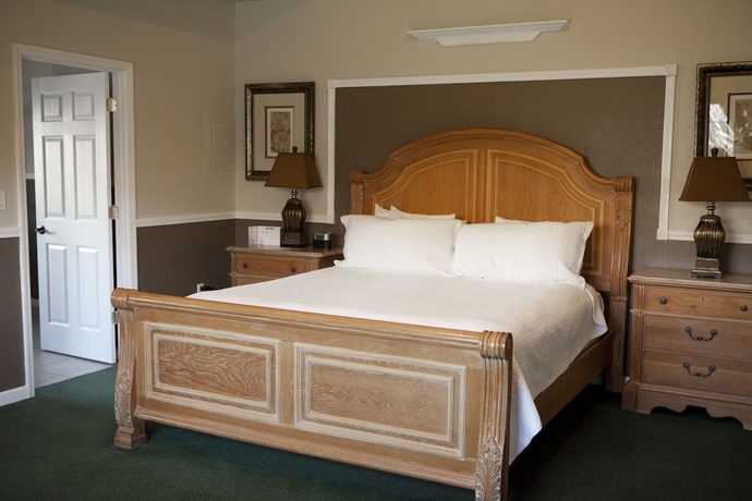 Imagen de la habitación del Hotel The Purple Orchid Wine Country Resort and Spa. Foto 12