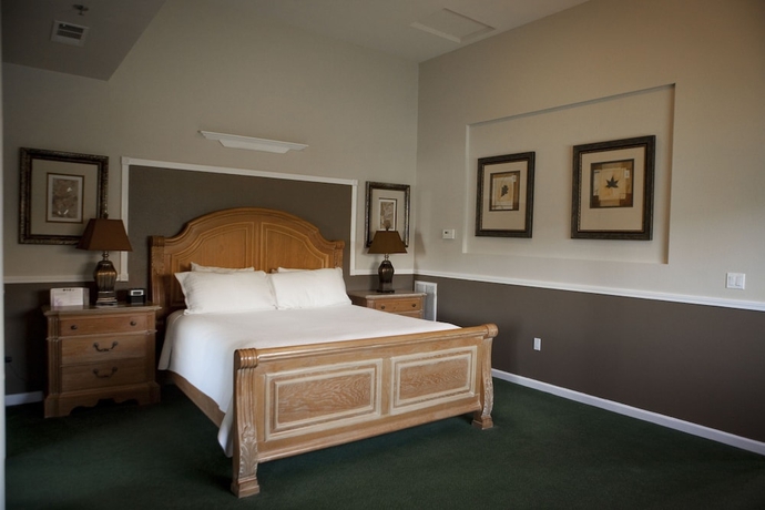Imagen de la habitación del Hotel The Purple Orchid Wine Country Resort and Spa. Foto 13
