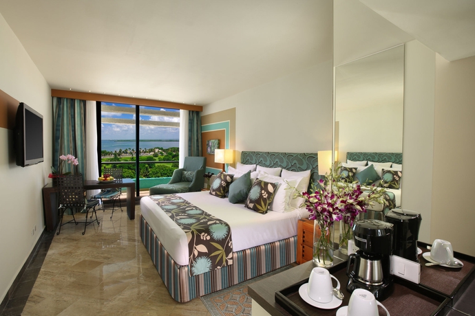 Imagen de la habitación del Hotel The Pyramid Cancun By Oasis - All Inclusive. Foto 3