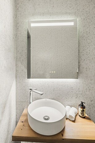 Imagen general del Hotel The Q, Atenas. Foto 7