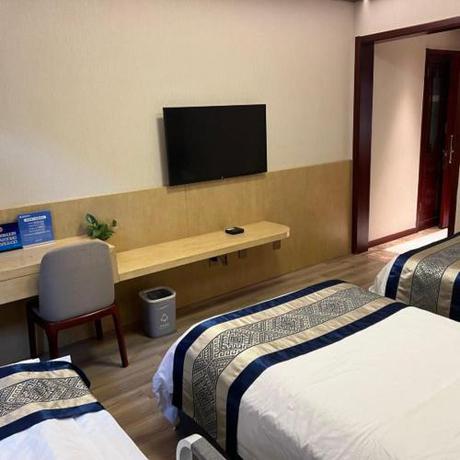 Imagen de la habitación del Hotel The Qomolangma Hotel Beijing China. Foto 10