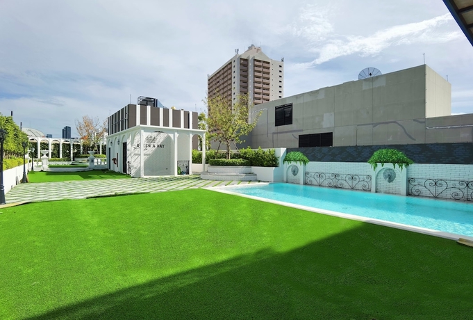 Imagen de la piscina del Hotel The Quartier Hotel Phromphong - Thonglor. Foto 15