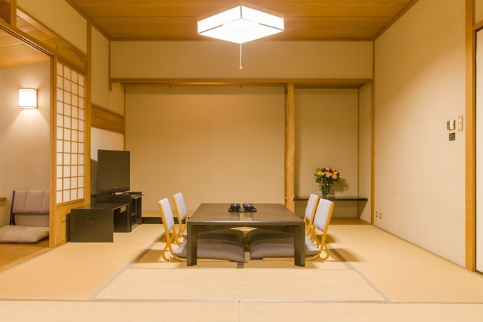 Imagen de la habitación del Hotel The Qube Chiba. Foto 10