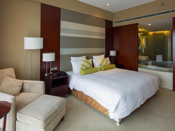 Imagen de la habitación del Hotel The Qube. Foto 12