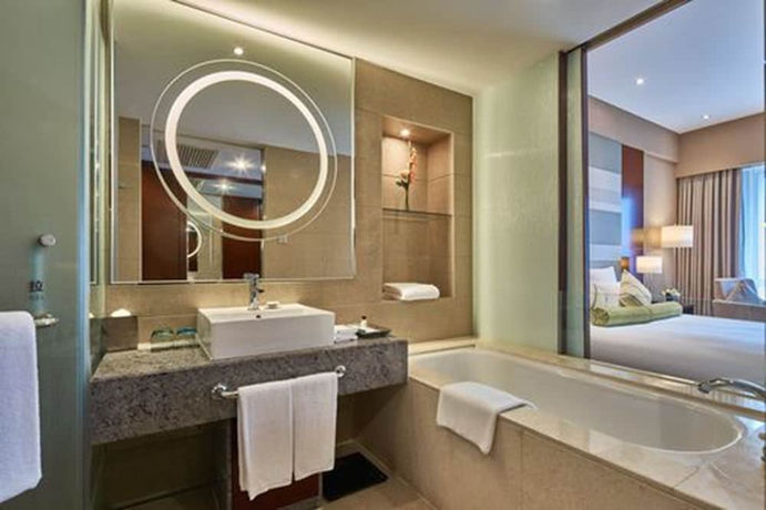 Imagen de la habitación del Hotel The Qube. Foto 15