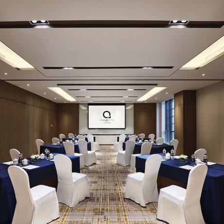 Imagen de los interiores del Hotel The Qube Ningbo North. Foto 18