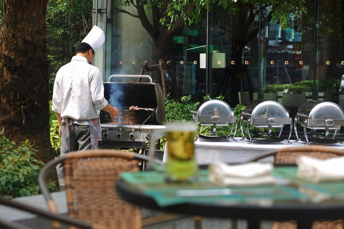 Imagen del bar/restaurante del Hotel The Qube Shanghai Pudong. Foto 4