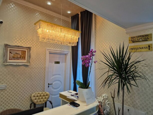 Imagen general del Hotel The Queen Palace. Foto 5